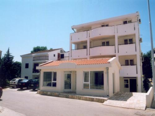 Вилла Jovanovic 3*, Будва