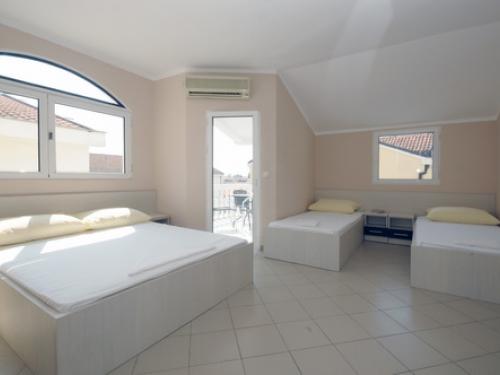 Вилла Сиеста 3*+, Будва