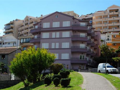 Вилла Империя 4*, Будва